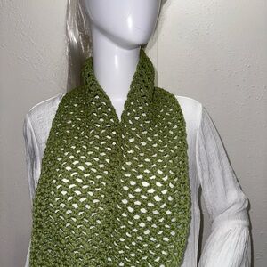 Elegant Green Knit Scarf
